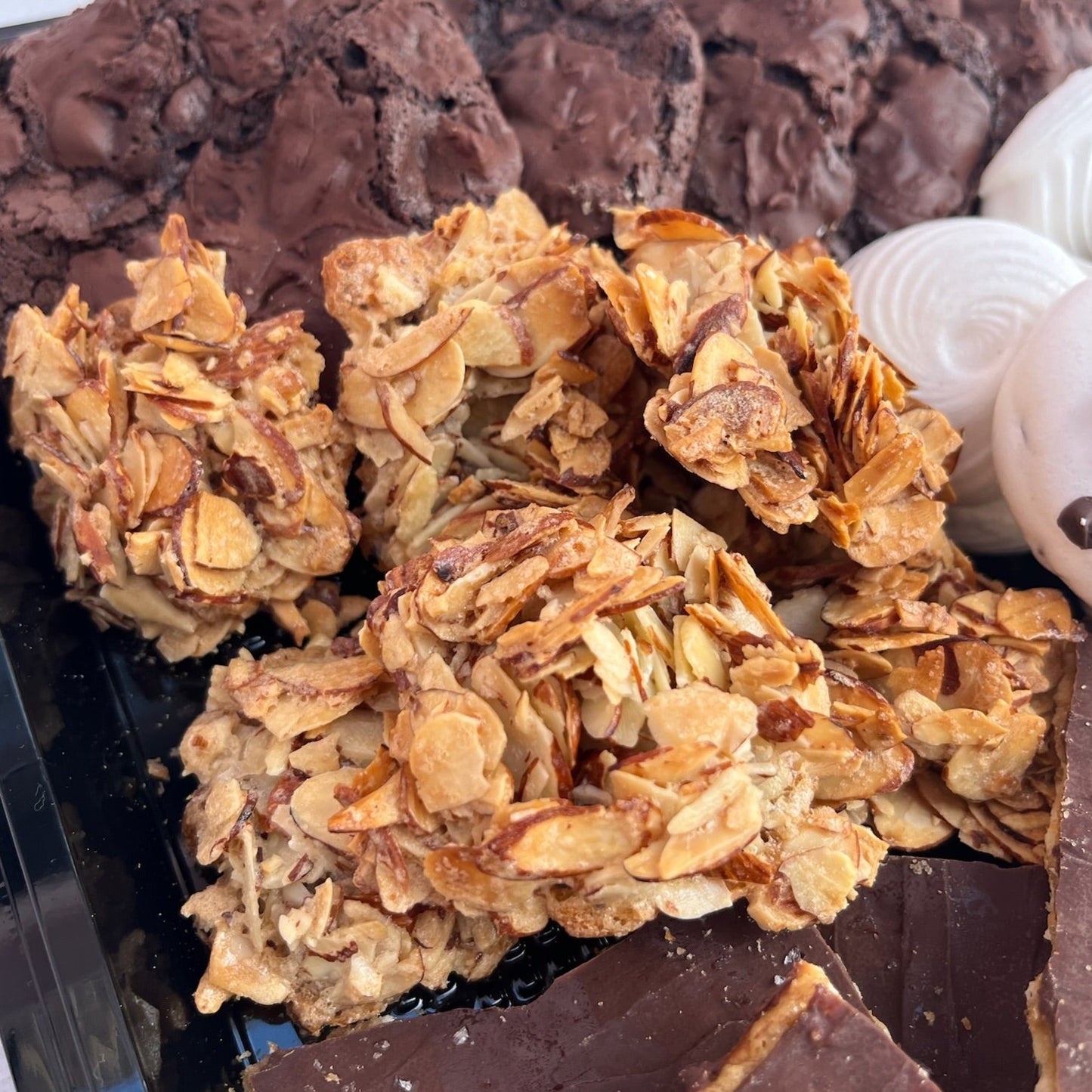 Almond Clusters (GF/DF)