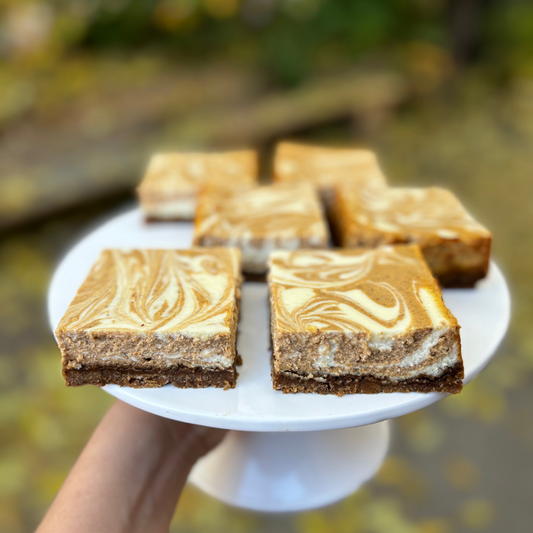Pumpkin Cheesecake Swirl Bar